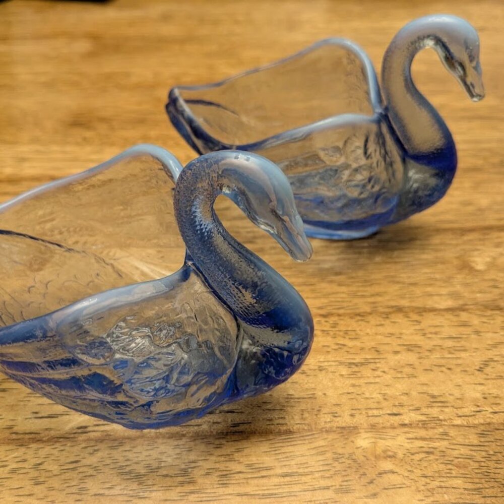 Vintage Set of Two Fenton Blue Glass Swans